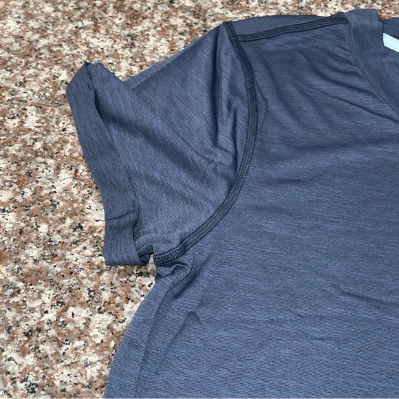 The North Face Top - Picture 7 of 8